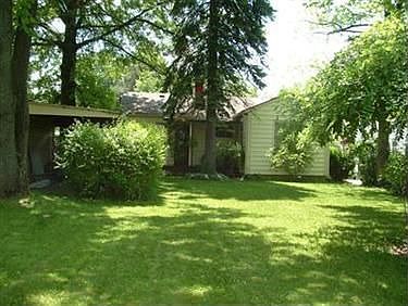 3rd image of 664 Joan Ave