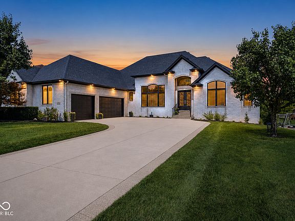 2nd image of 2838 Shadwell Pl