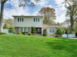 30 Long Ridge Rd, Plainview, NY 11803