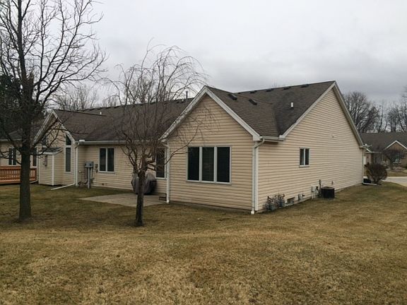 5th image of 3176 Crystal Ct