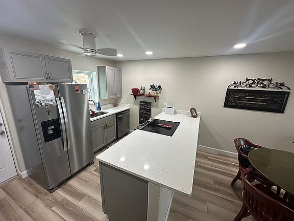 3rd image of 190 E Olmstead Dr Unit A6