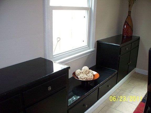 4th image of 414 Hopkins St