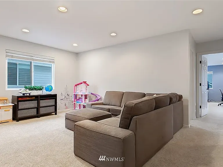 7118 Autumn Ave SE — Photo 13