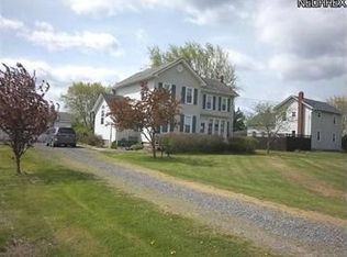 2259 Hyde Oakfield Rd, Bristolville, OH 44402