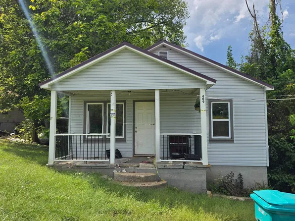 409 W Keysville St, Steelville, MO 65565