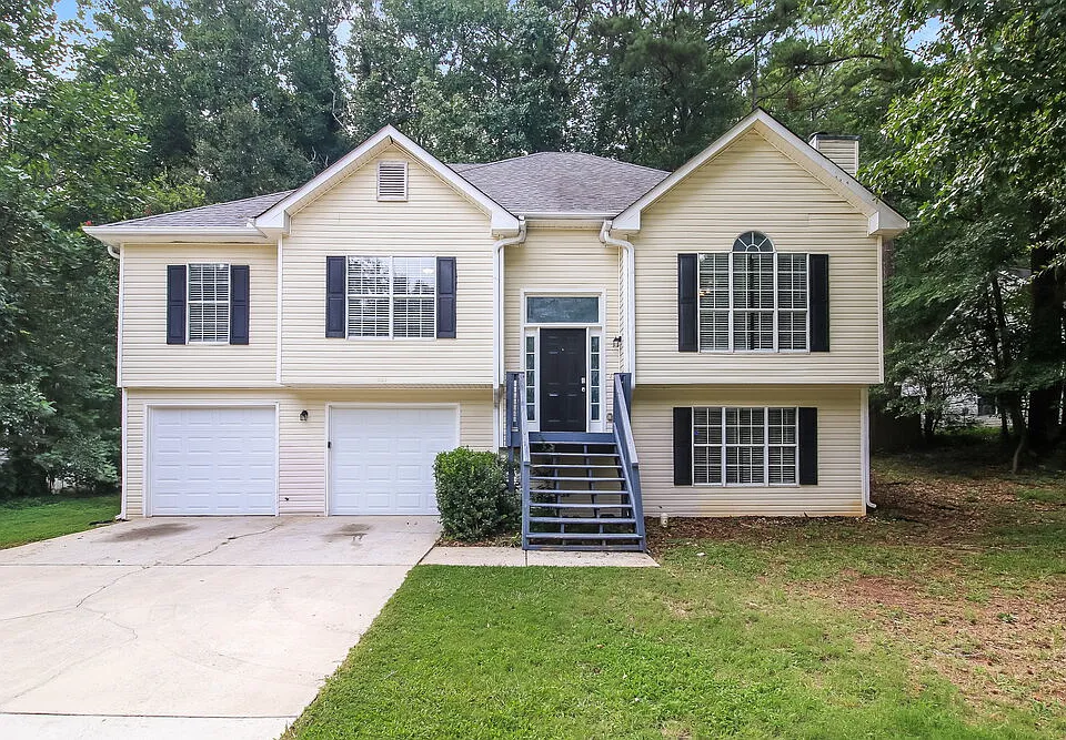 2374 Alden Woods