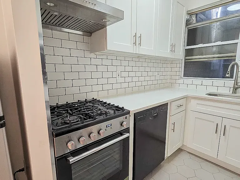 60 W 45th St #3R — Photo 8