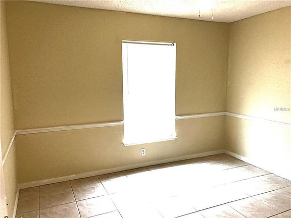 5th image of 3015 Jules Verne Ct