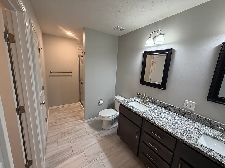 730 E Penzance Cir — Photo 13