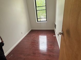 9316 103rd Ave Floor 2, Ozone Park, NY 11417