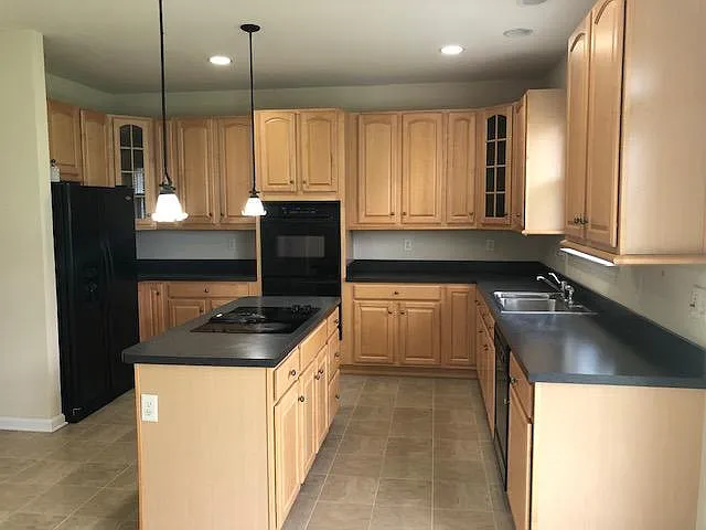 405 Dueling Way — Photo 3