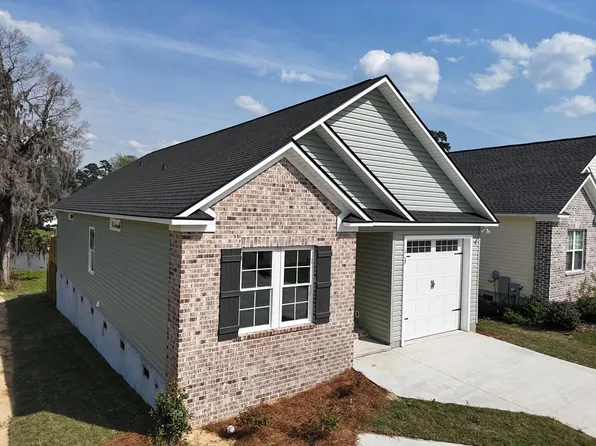 113 Huntington Pointe Dr, Thomasville, GA 31757