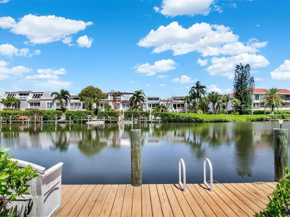 3701 E Bay Dr Unit 8B, Holmes Beach, FL 34217