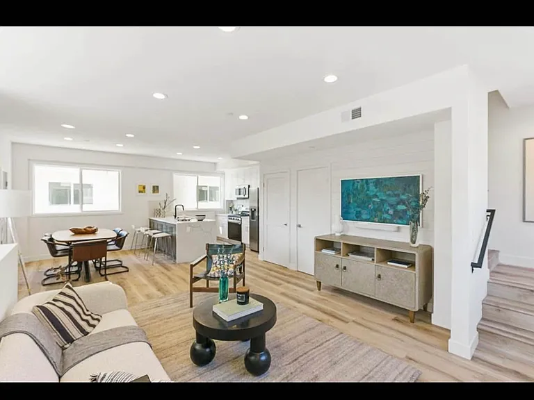 14662 W Sara Ln — Photo 2