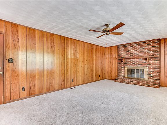 4th image of 4114 Windsor Spring Rd