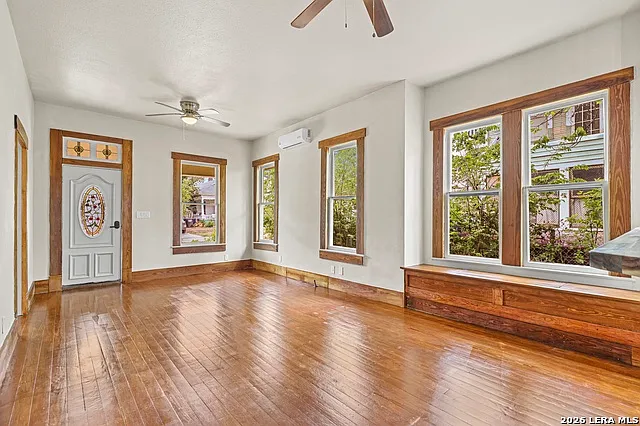 235 Cornell Ave — Photo 3