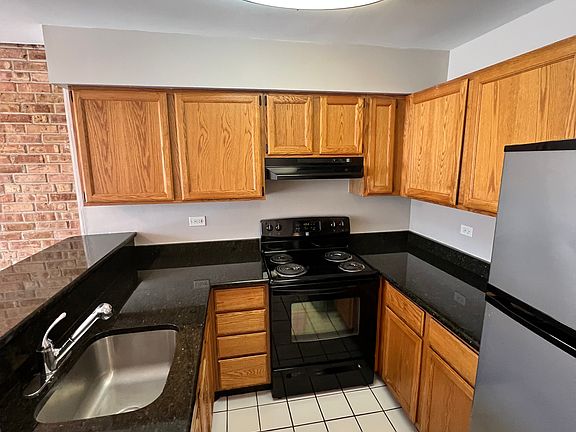 3rd image of 5650 Abbey Dr APT 2K