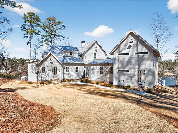 3rd image of 98 Bagley Rd