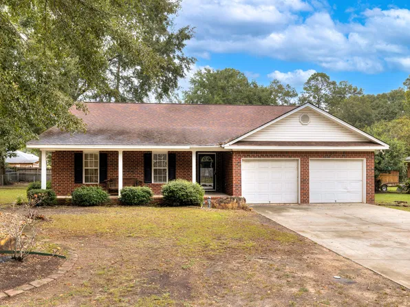 1818 Palomino Cir, Sumter, SC 29154