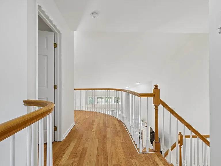 79 Lakeview Dr — Photo 27