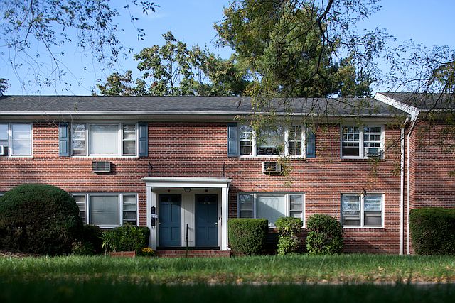 Building Photo 4