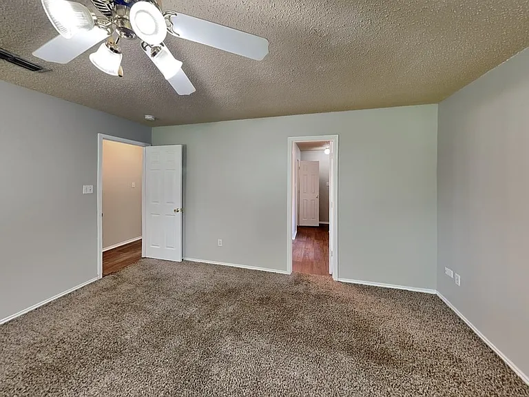 3990 Sarasota Springs Dr — Photo 8