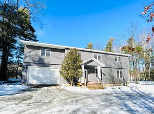 38 Oak St, Lake George, NY 12845
