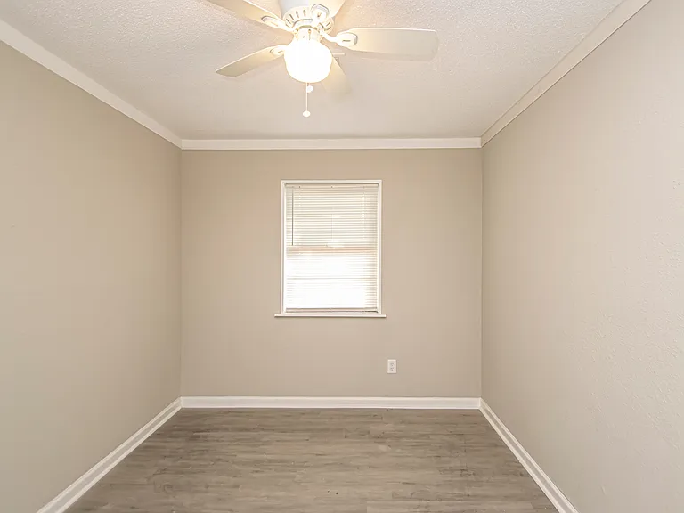 2601 Gattin Rd — Photo 12