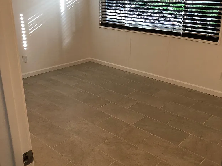 5760 Lauretta St — Photo 5