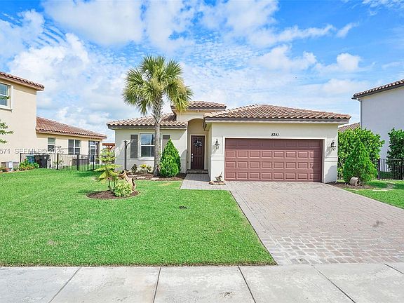 3rd image of 8341 NW Greenbank Cir
