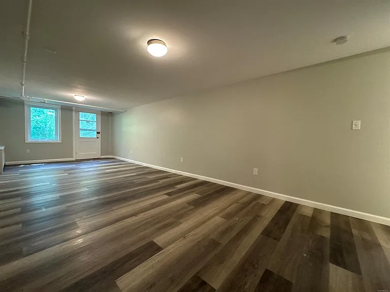 95 Riverside Dr #95 — Photo 10