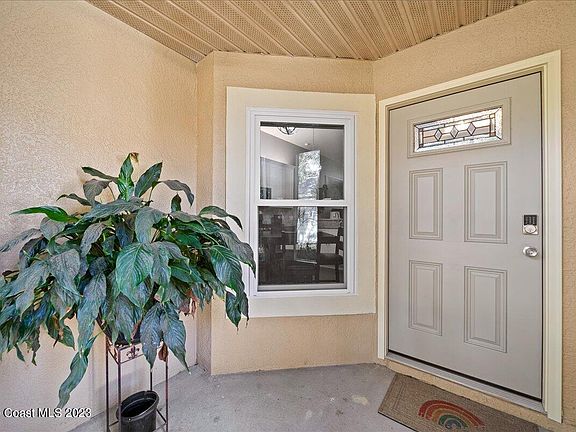 3rd image of 1485 Crane Creek Blvd