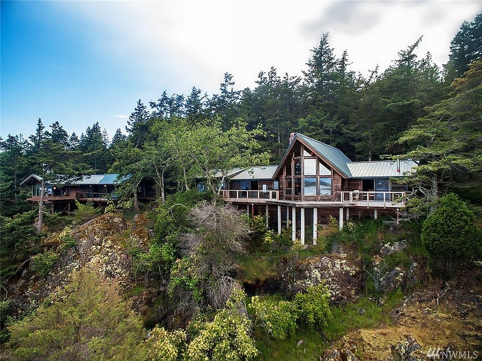 1st image of 720 Shoreland Dr