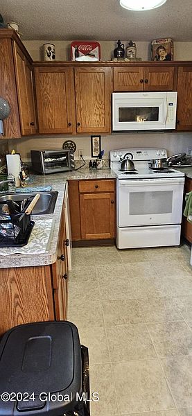 3rd image of 276 BRANDLE Road