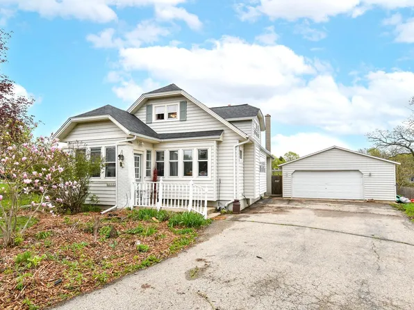 N6612 Juniper ROAD, Elkhorn, WI 53121