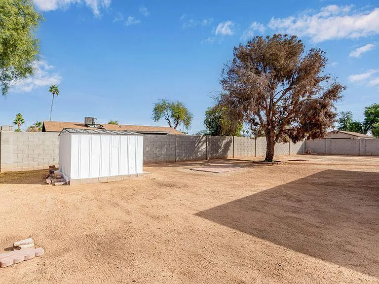 4316 E Rose Marie Ln — Photo 3