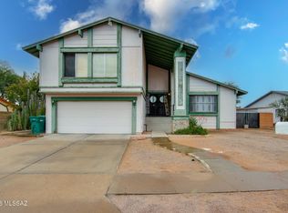 7520 S Camino Bello, Tucson, AZ 85746