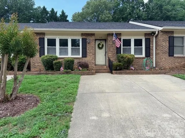 518 Camrose Cir NE, Concord, NC 28025