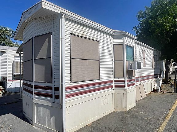 2nd image of 1190 N Palm Ave #356