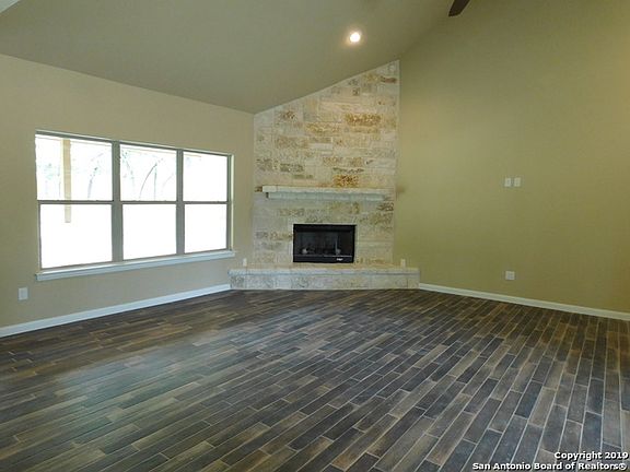 2nd image of 156 Great Oaks Blvd