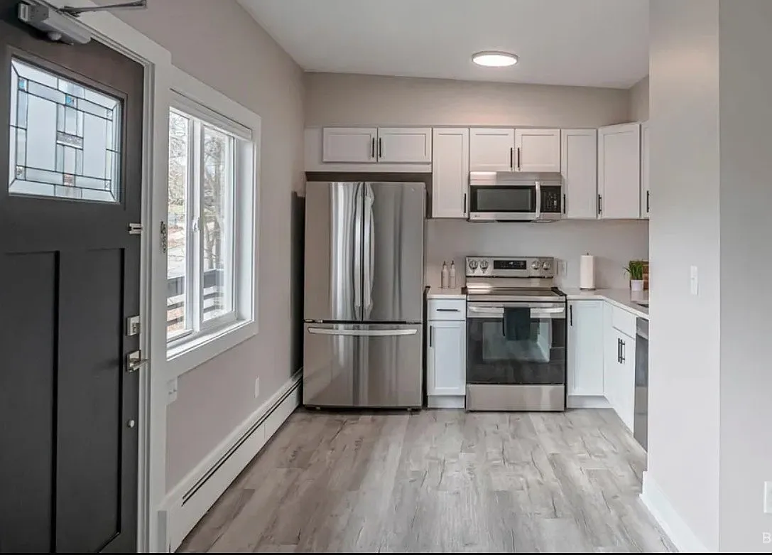320 Koch — Photo 1