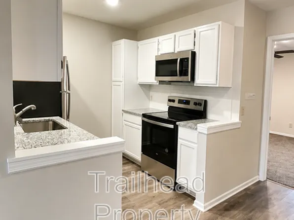 3634 Wyoming St APT 3B, Kansas City, MO 64111