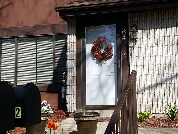 2nd image of 64 Pierpont Pl