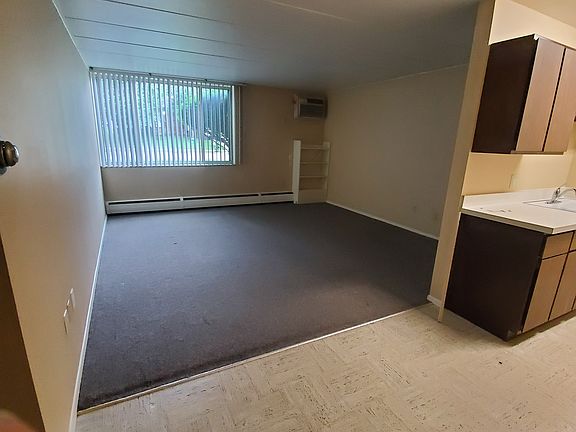 3rd image of 590 E Buchtel Ave APT 34