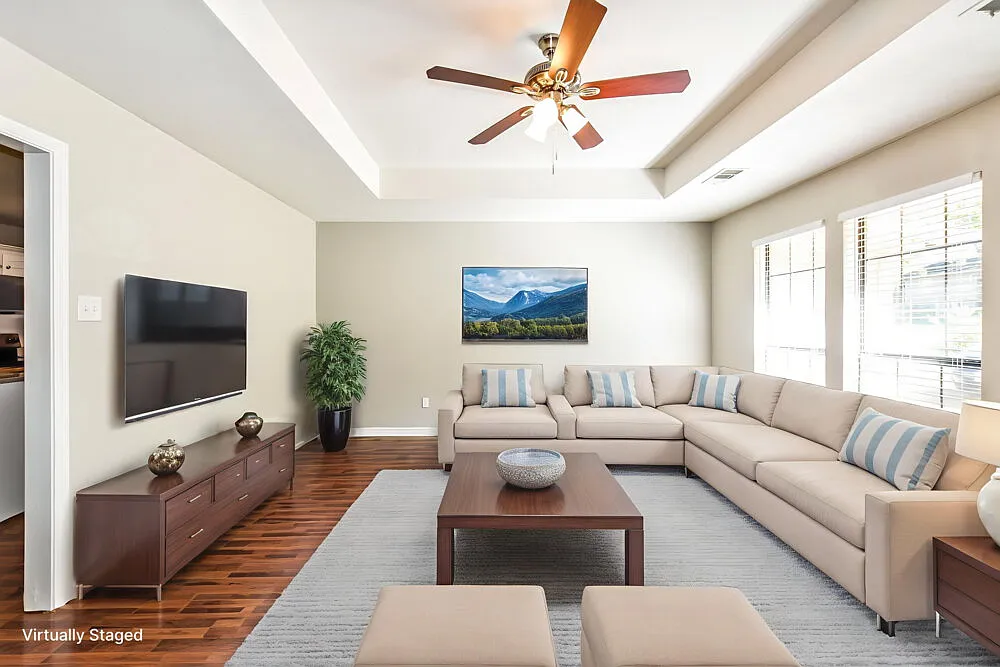 3 bed, 2.0 bath, 1506 sqft, $1,975 — Photo 3