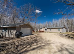 2605 Parkers Lake Rd NE, Bemidji, MN 56601