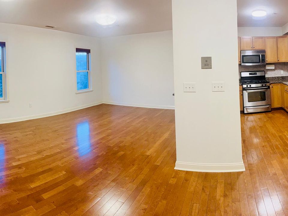 Kitchen, Living Room, Family Room, Dining Room, Half Bath