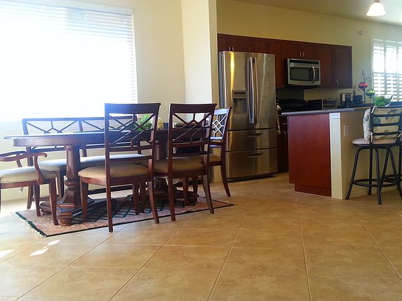 Open & spacious dining area