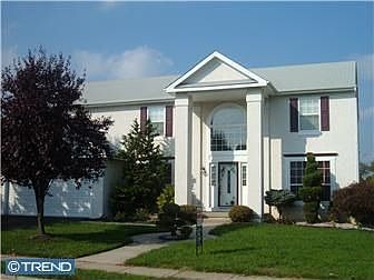 1st image of 7 Brook Dr