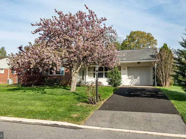 2918 Stoney Creek Rd, East Norriton, PA 19401